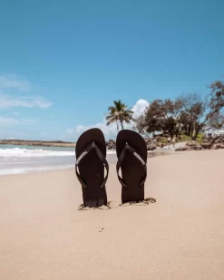 Havaianas Logo Thongs